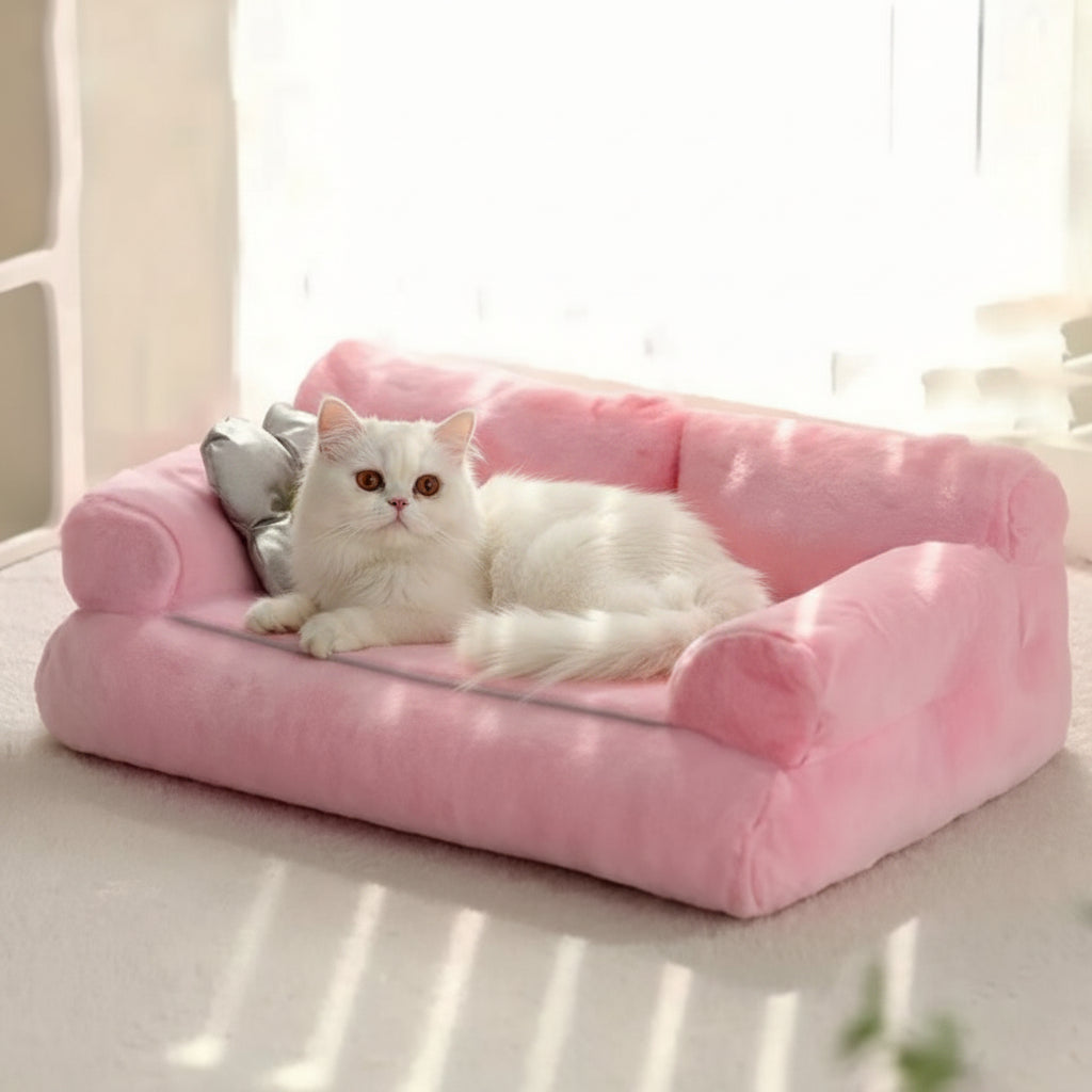 Niche pour chat canapé confort avec unchat qui leve la tete